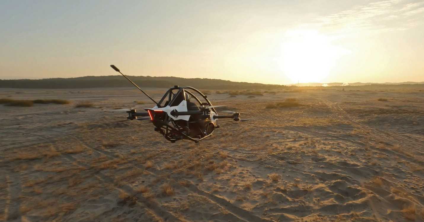 Шведская компания Jetson представила пилотируемый гоночный дрон