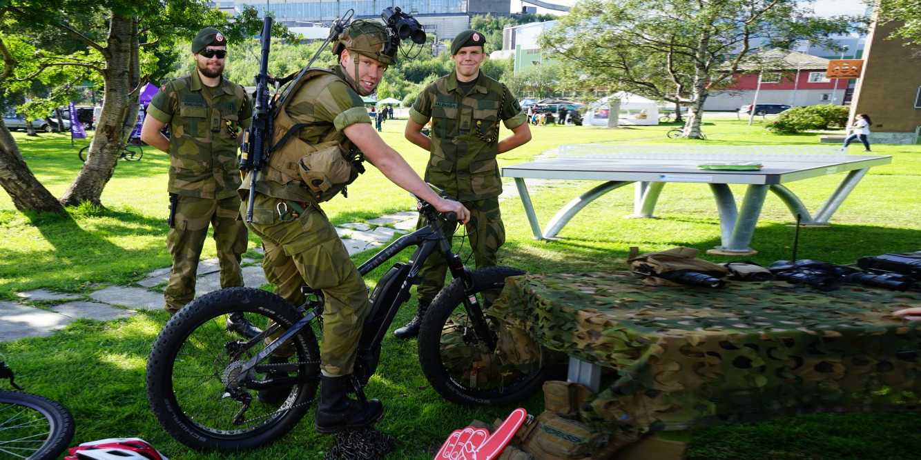 Австралийские военные начали испытывать электровелосипеды