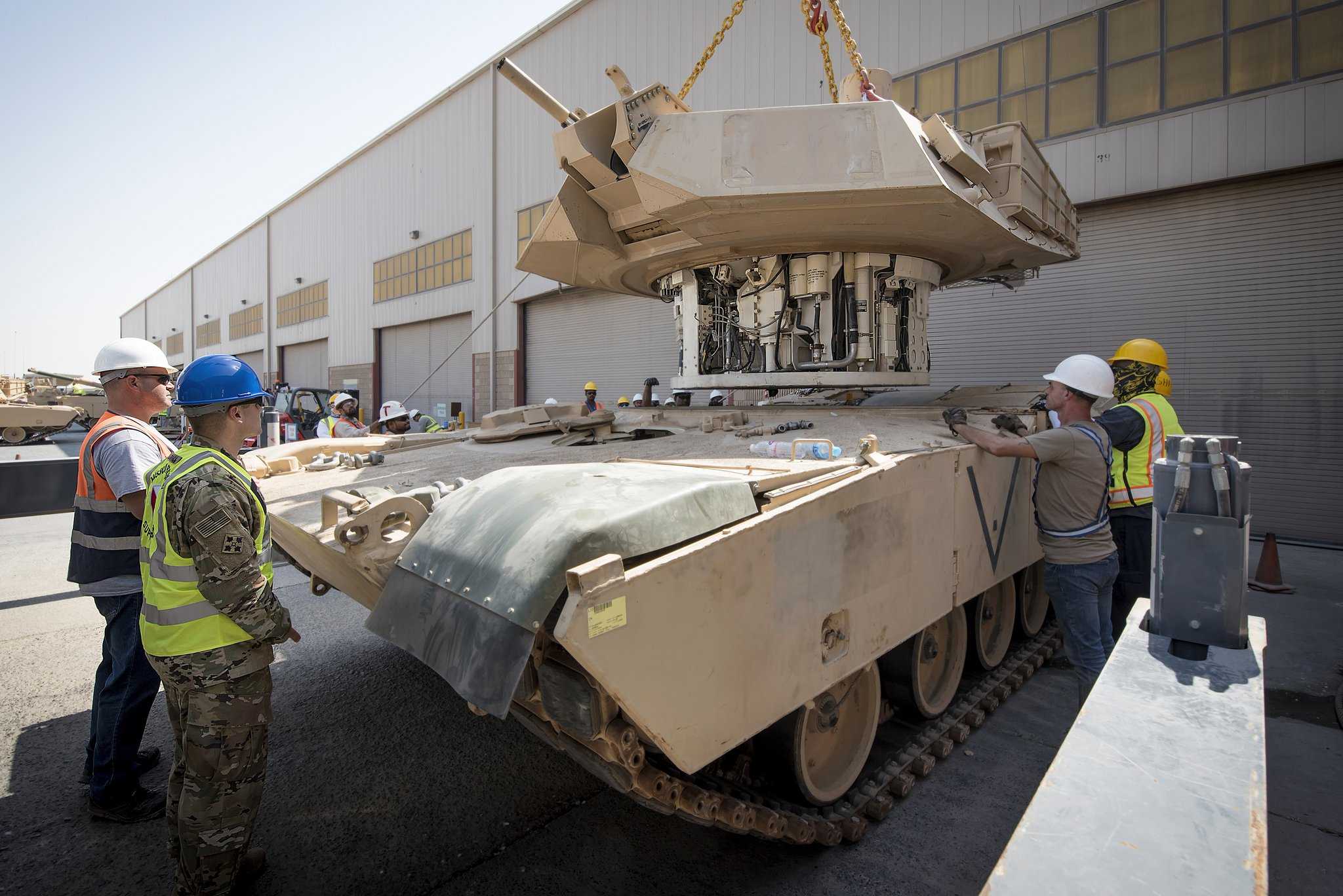 Американцы создадут новую версию Abrams с необитаемой башней