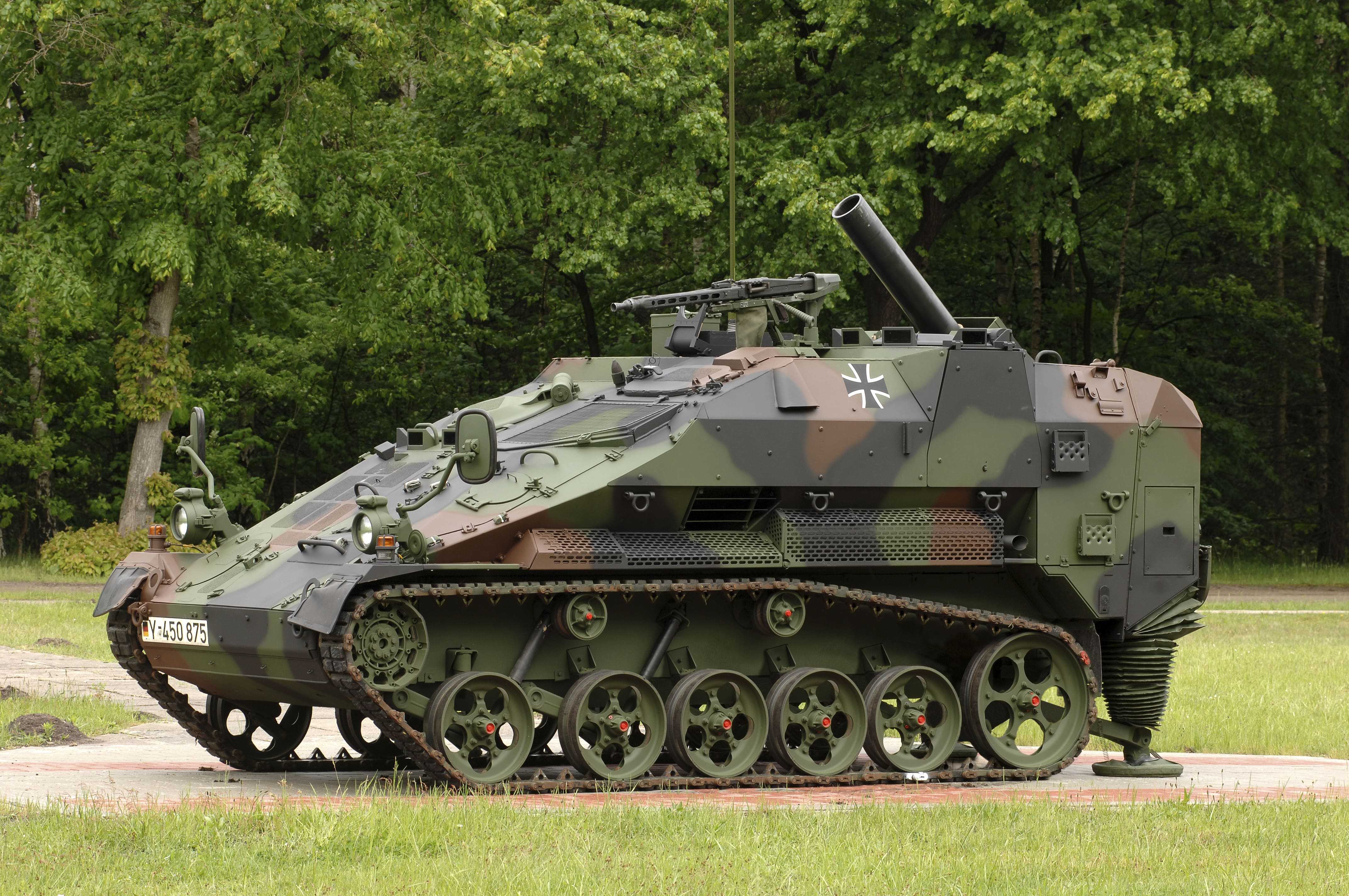 Немцы создали роботизированную боевую машину Autonomous Combat Warrior