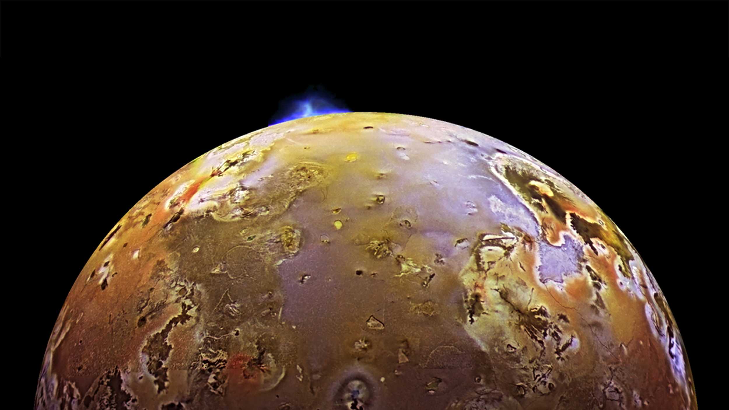 Ученые объяснили появление дюн на спутнике Юпитера