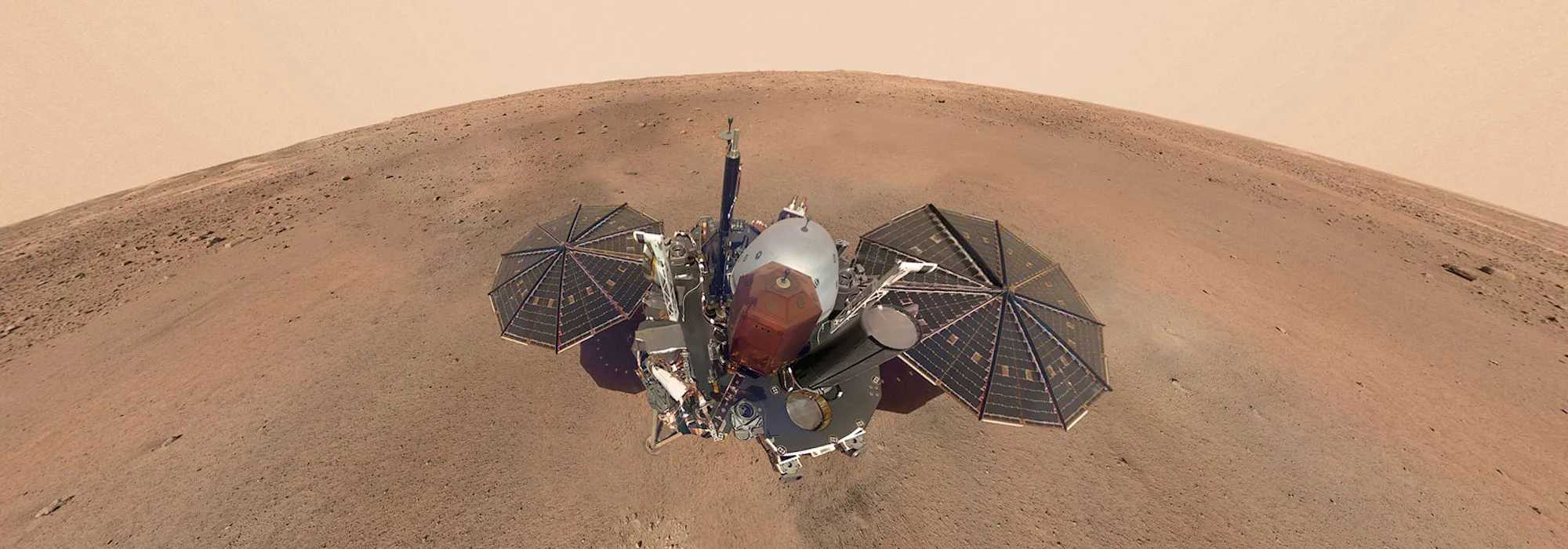 Прощай, InSight: посадочному аппарату NASA осталось «жить» всего несколько месяцев