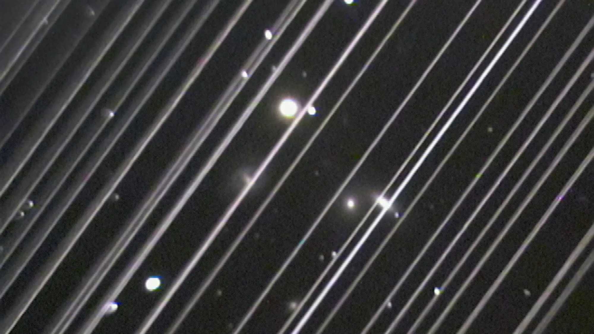 Астрономы обеспокоены яркостью спутников Starlink