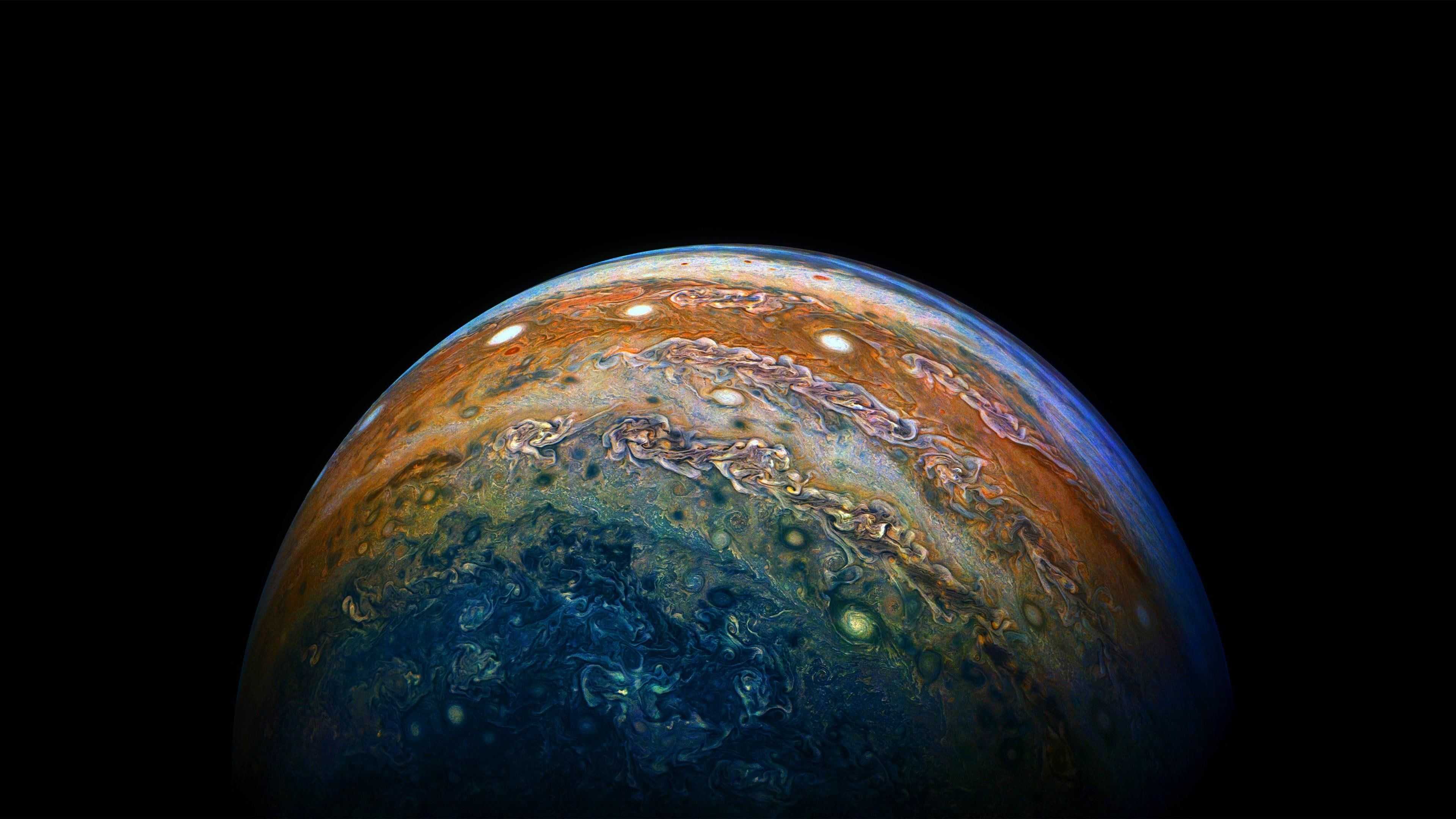 Астрономы увидели рекордно мощную вспышку на Юпитере за последние 20 лет