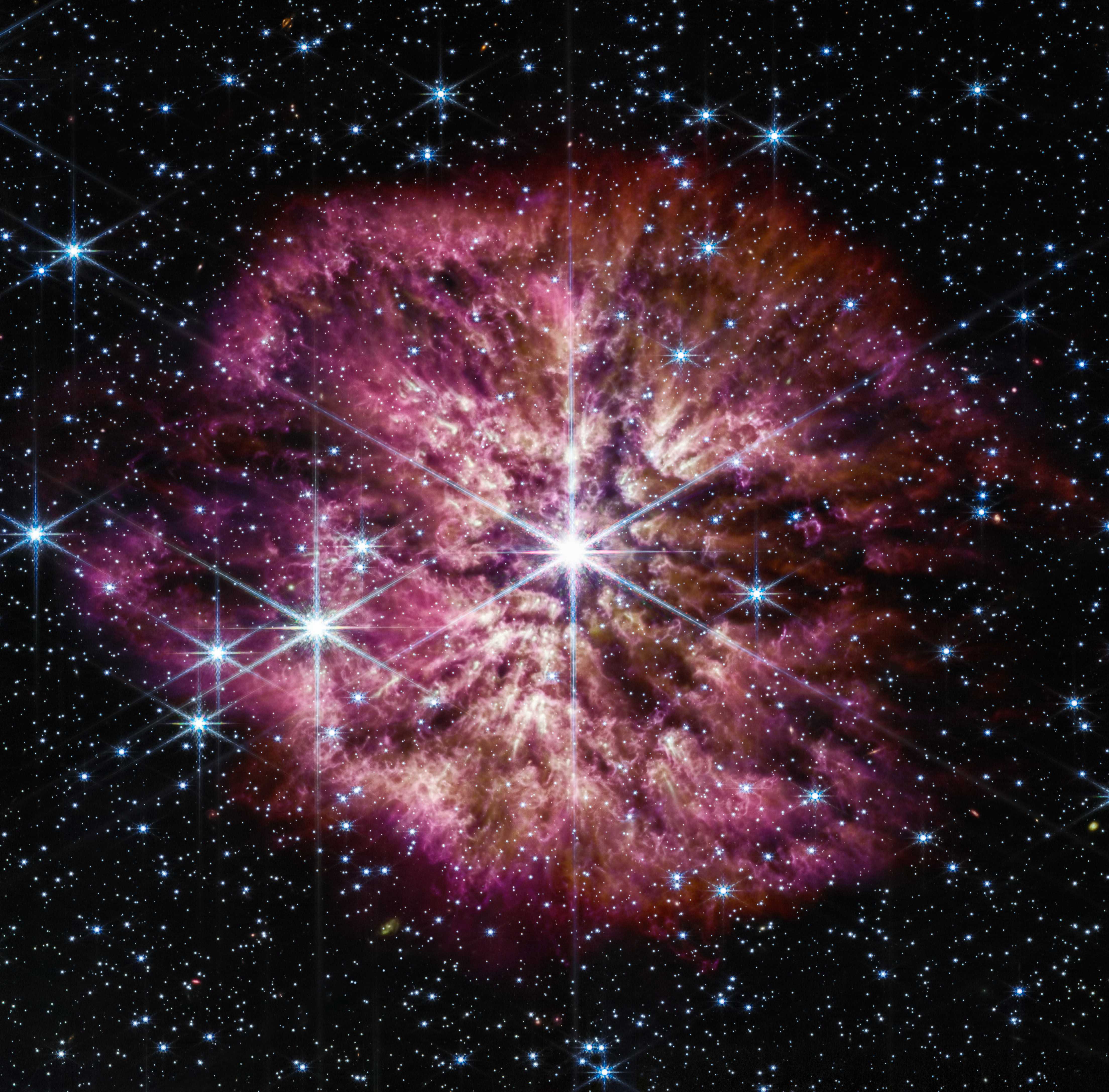 Космический телескоп «Джеймс Уэбб» запечатлел звезду WR 124, которая скоро станет сверхновой