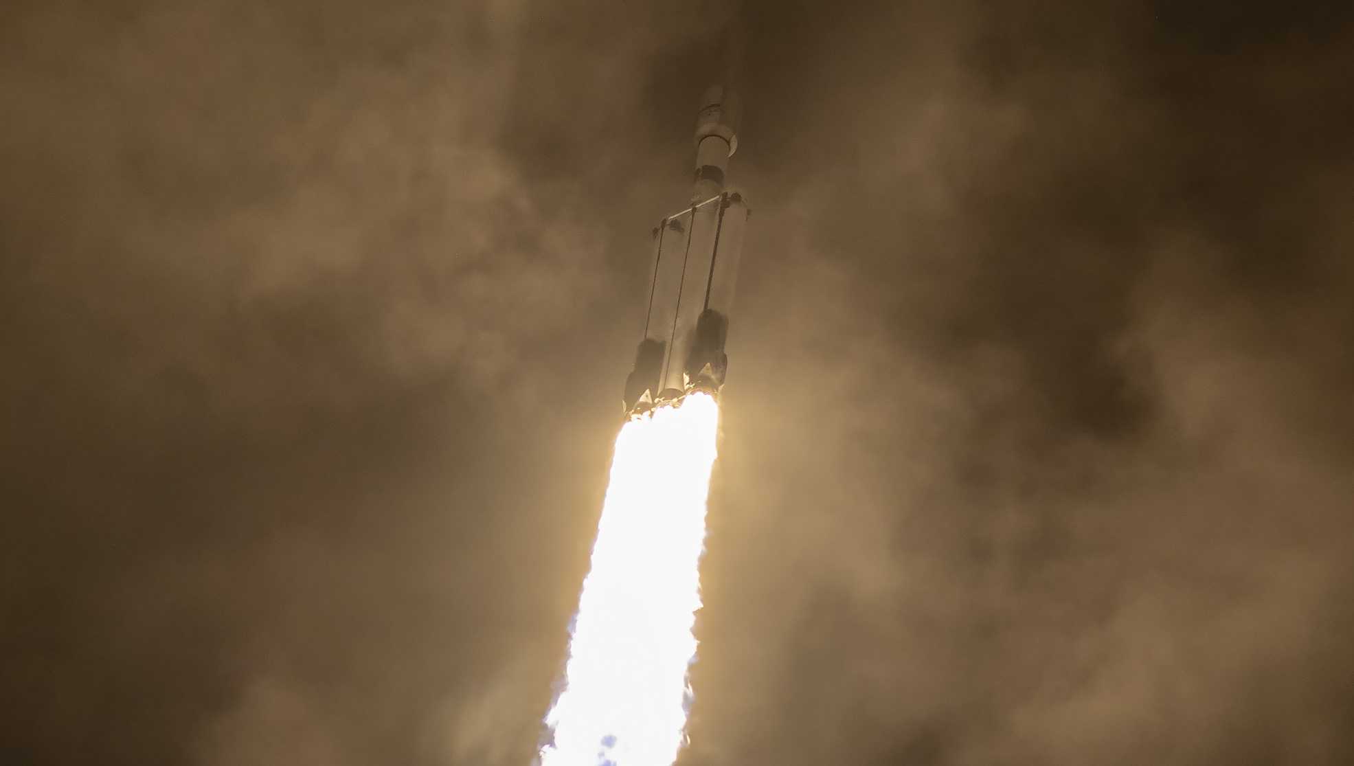 Falcon Heavy запустила в космос рекордно тяжелый коммерческий спутник Jupiter-3