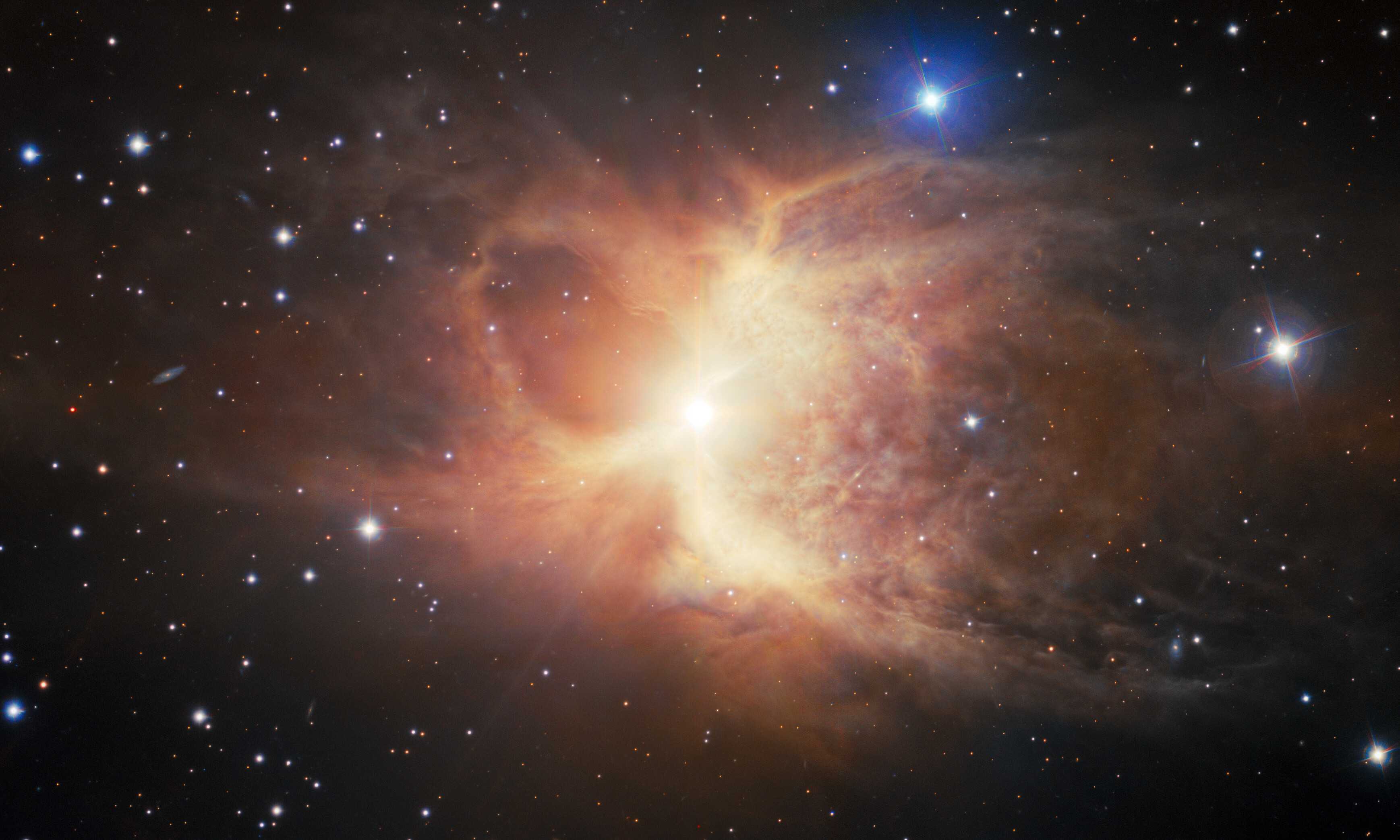Телескоп Gemini запечатлел туманность Кувшин Тоби