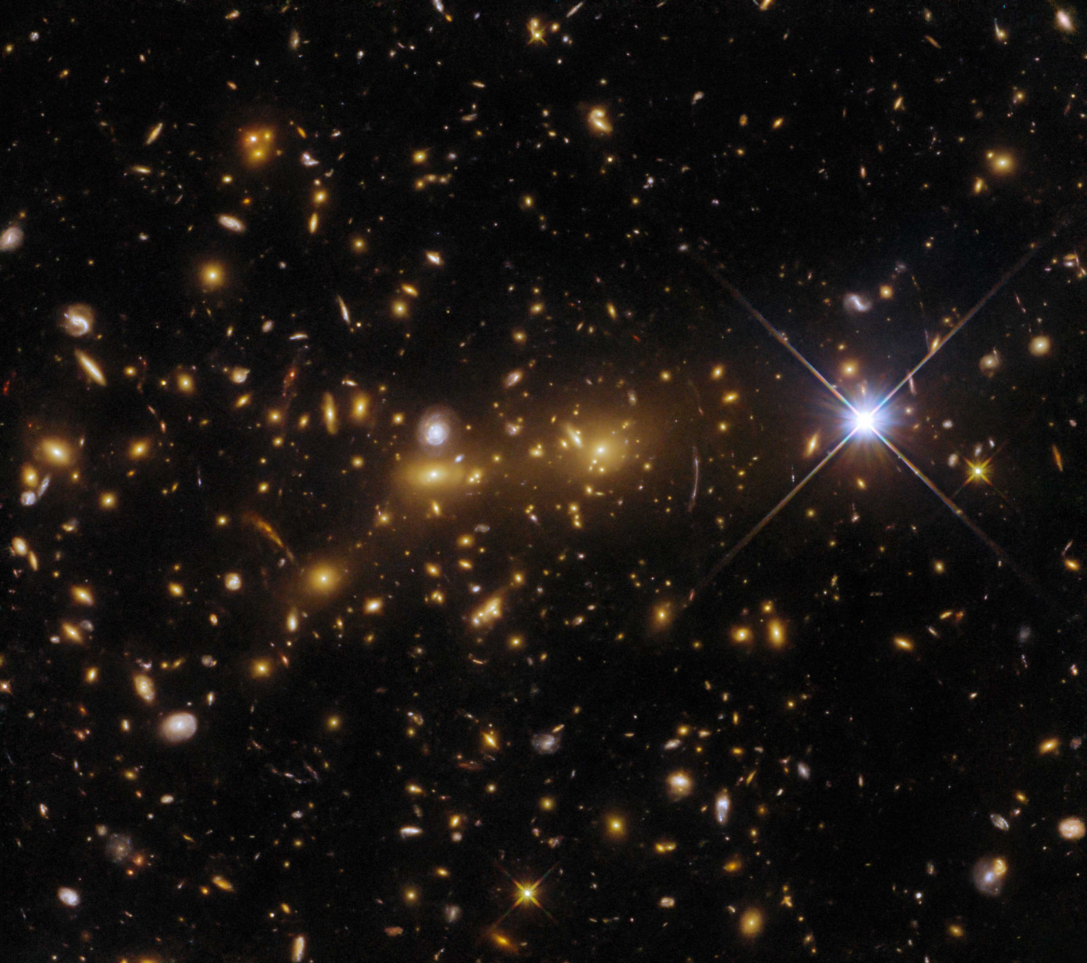 Телескоп «Хаббл» запечатлел появление «космического монстра»