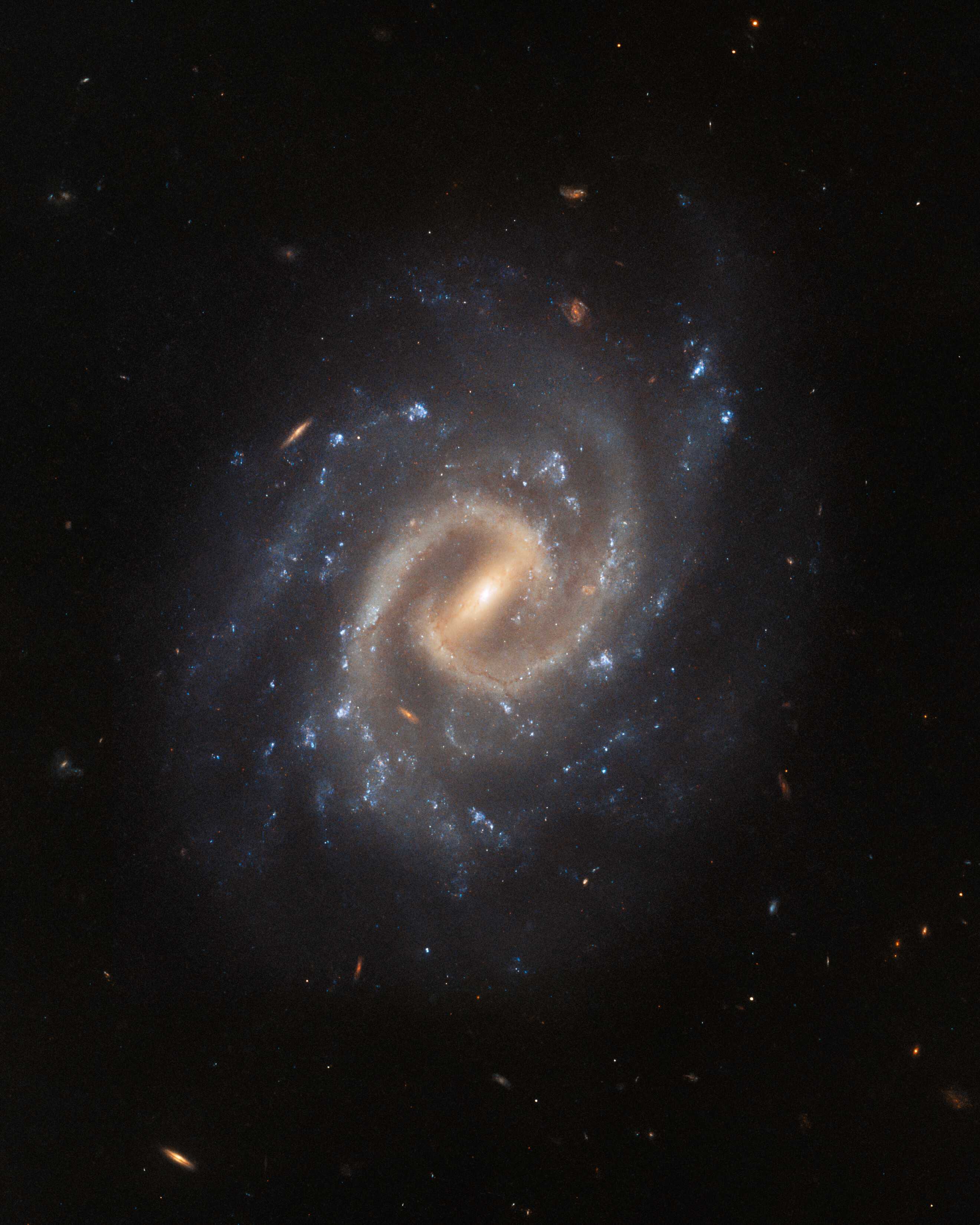 «Хаббл» получил новое изображение галактики UGC 12295