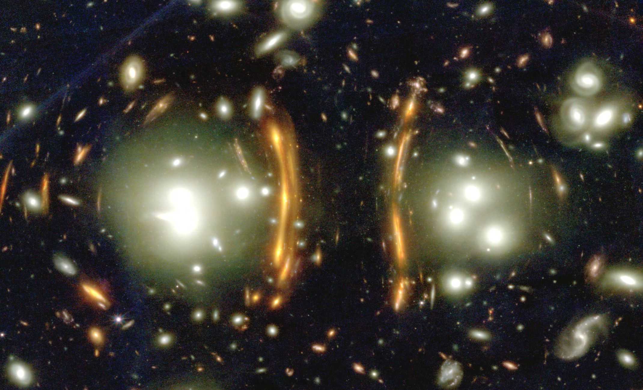 «Джеймс Уэбб» рассмотрел три изображения гравитационно линзированной сверхновой типа Ia