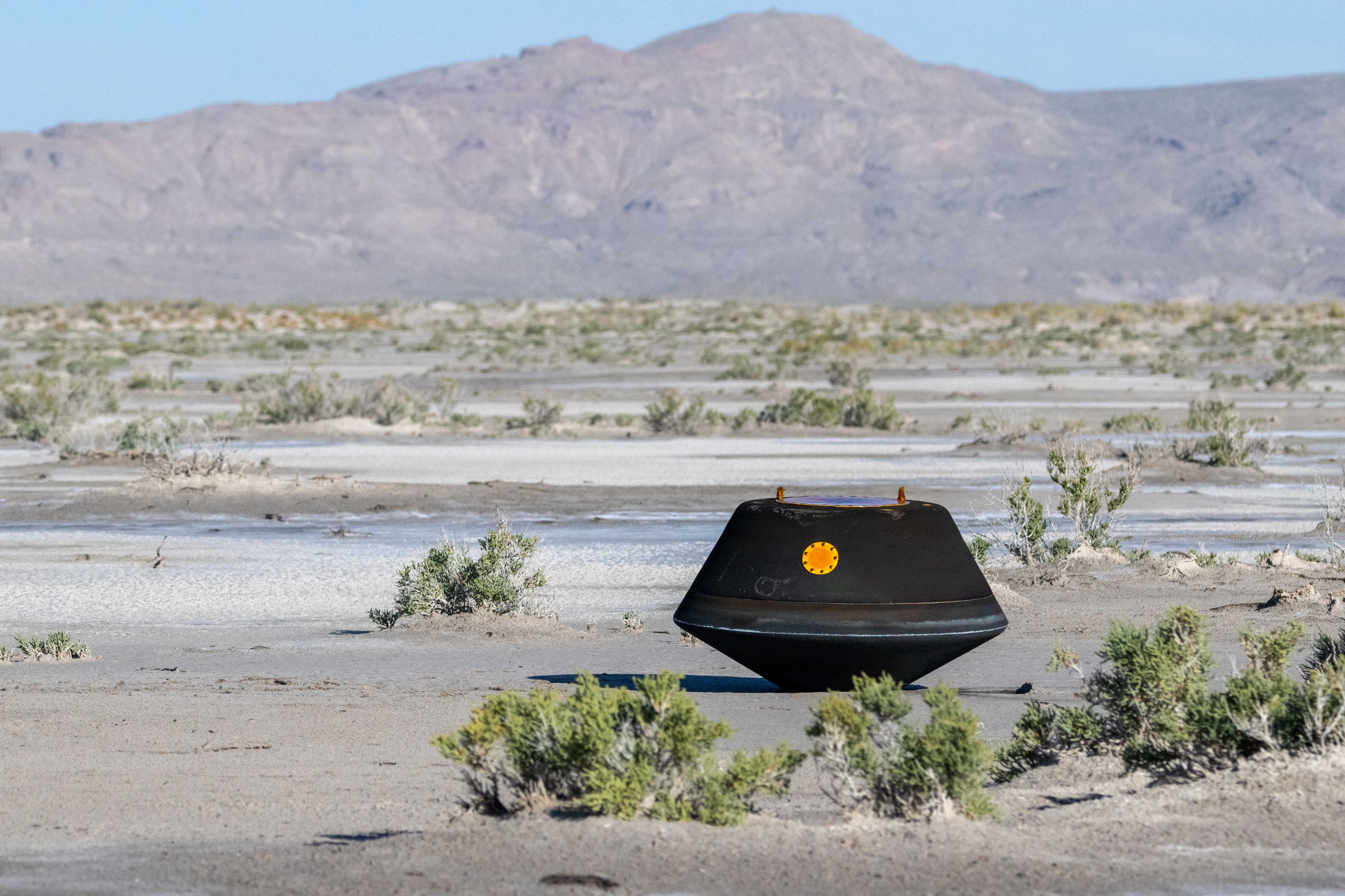 OSIRIS-REx стал OSIRIS-APEX и полетел к следующему астероиду