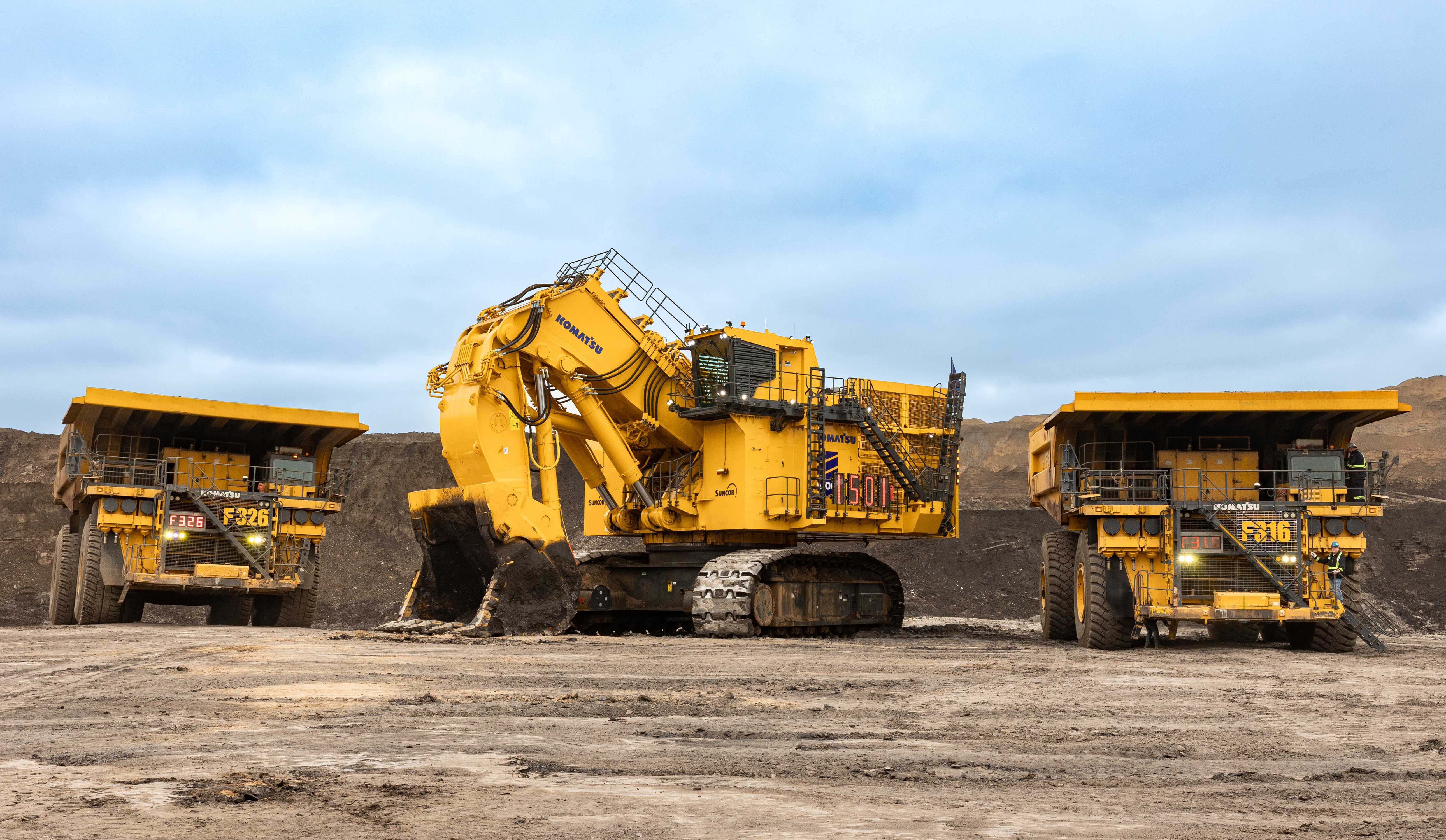 Электрический экскаватор Komatsu PC9000-12 Крупнейший в истории электрический экскаватор Komatsu PC9000-12 вышел на мировой рынок